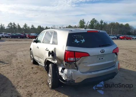 2014 Kia Sorento Lx z USA, uszkodzony, nr VIN 5XYKT3A6XEG495510